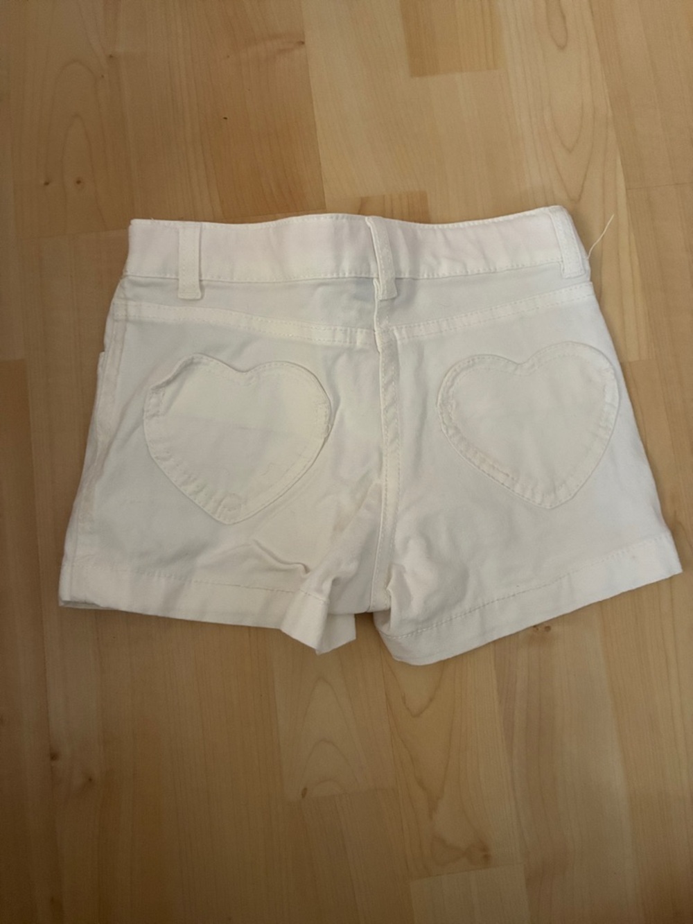 Mini Boden White Heart-Pocket Cotton Shorts